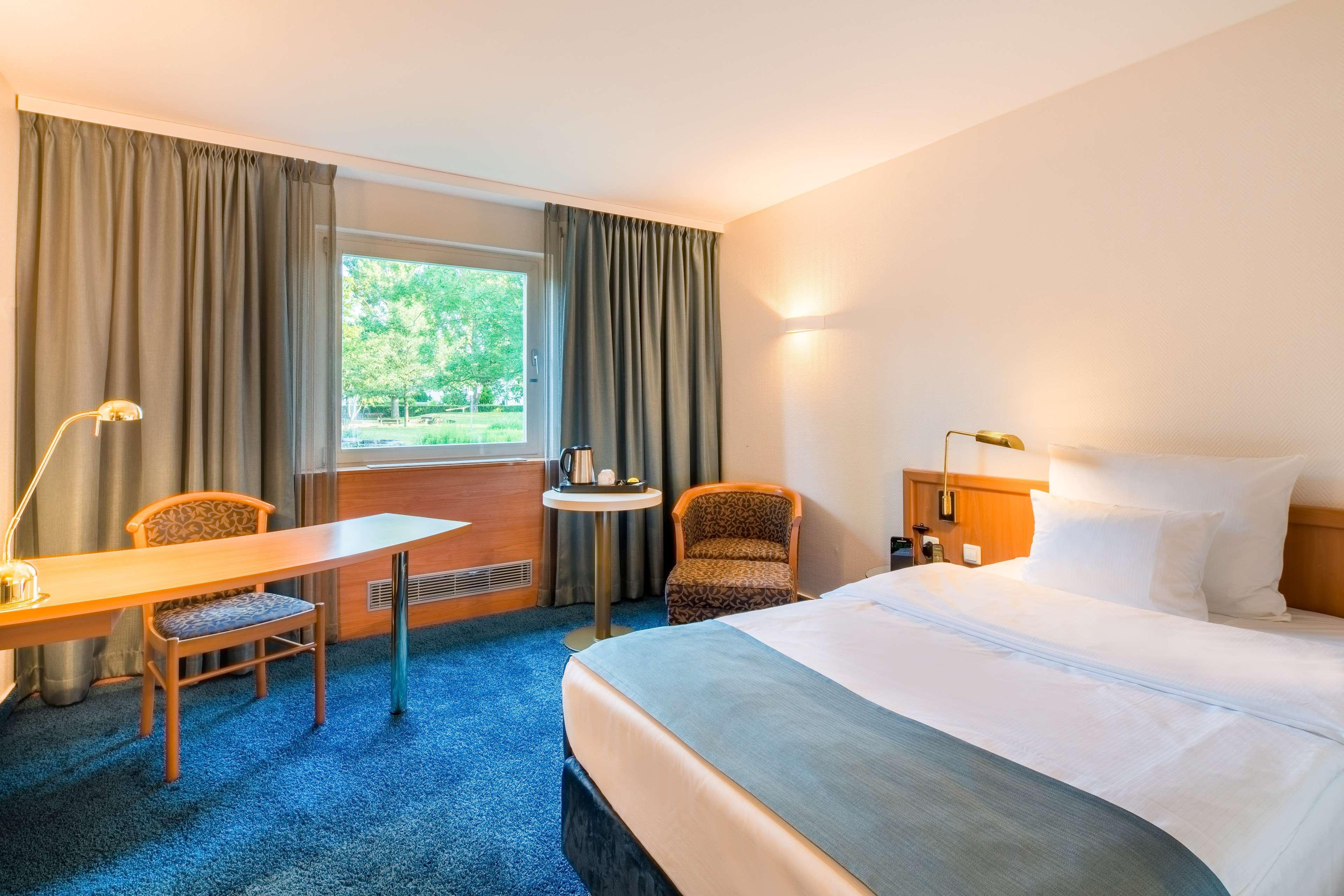เบสต์ เวสเทิร์น พลัส โฮเทล เฟลล์บัค-ชตุทท์การ์ท Hotel เฟลบาค ภายนอก รูปภาพ