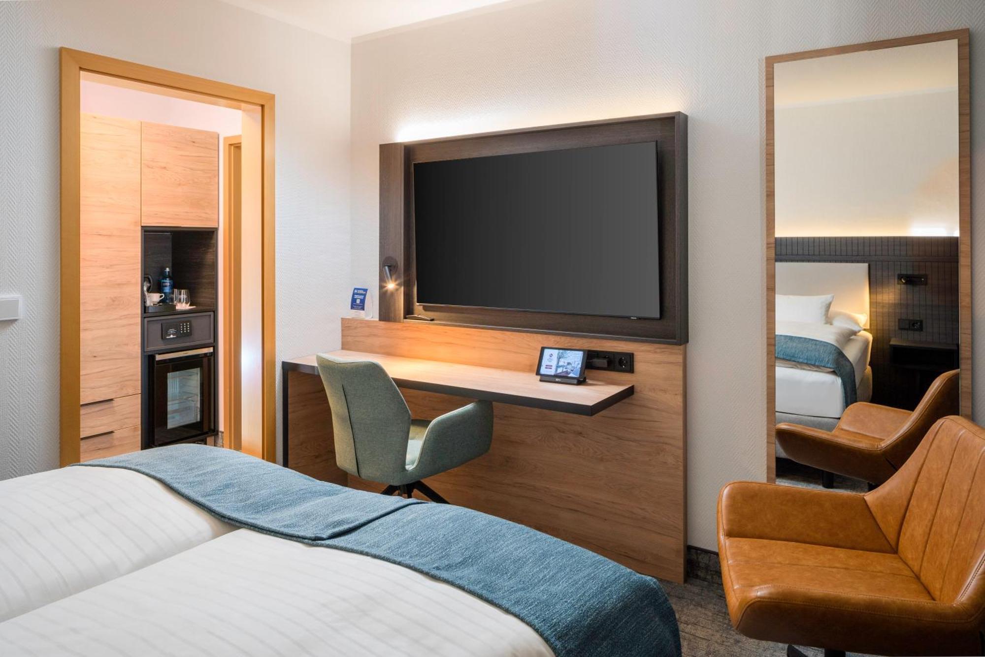 เบสต์ เวสเทิร์น พลัส โฮเทล เฟลล์บัค-ชตุทท์การ์ท Hotel เฟลบาค ภายนอก รูปภาพ