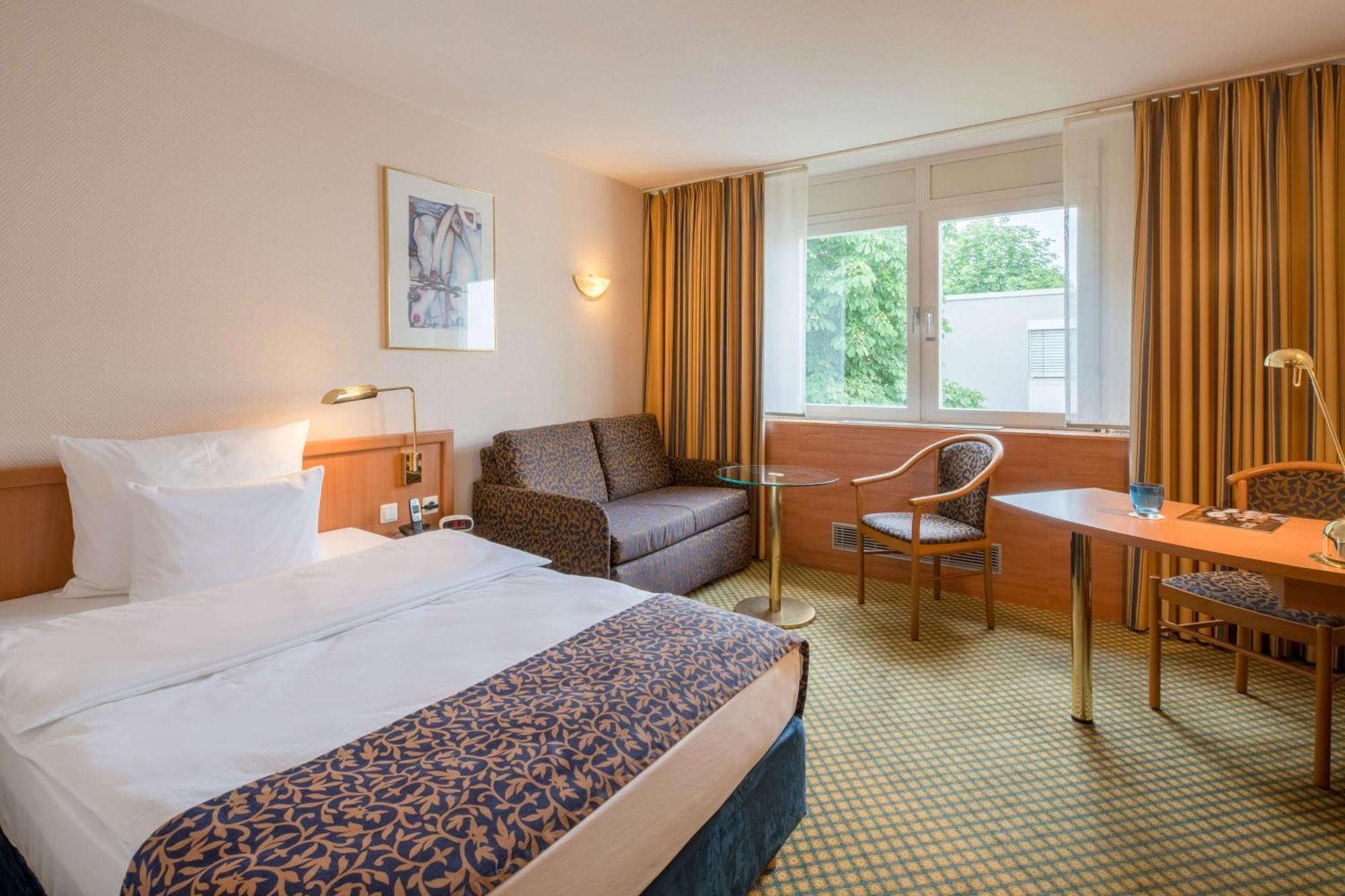 เบสต์ เวสเทิร์น พลัส โฮเทล เฟลล์บัค-ชตุทท์การ์ท Hotel เฟลบาค ภายนอก รูปภาพ